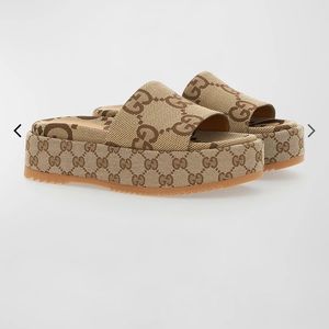 Gucci Angelina GG Canvas Platform Slide Sandals Size 41 WORN ONCE